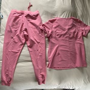 Medium peony regular scrubs